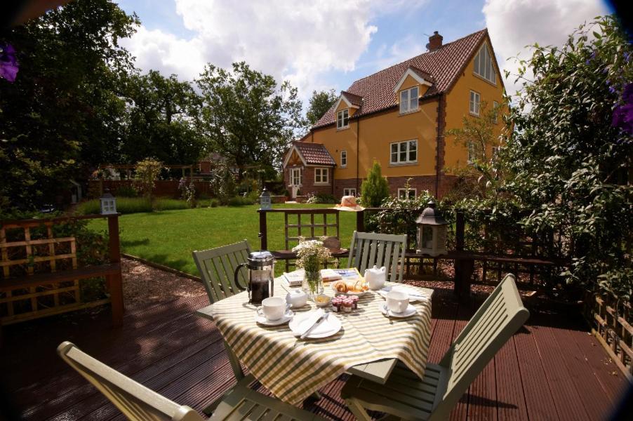 Sunset House Bed And Breakfast East Harling ภายนอก รูปภาพ