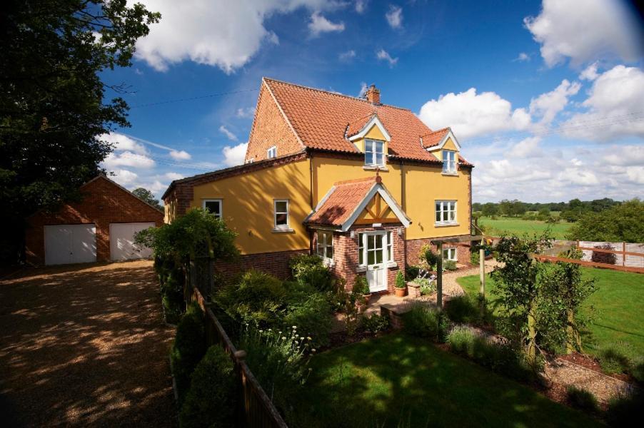 Sunset House Bed And Breakfast East Harling ภายนอก รูปภาพ